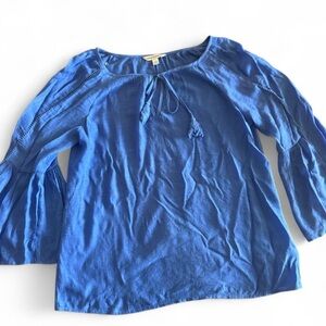 Counterparts Lightweight Polyester Blue Boho Bell Sleeve Top 
Size Large